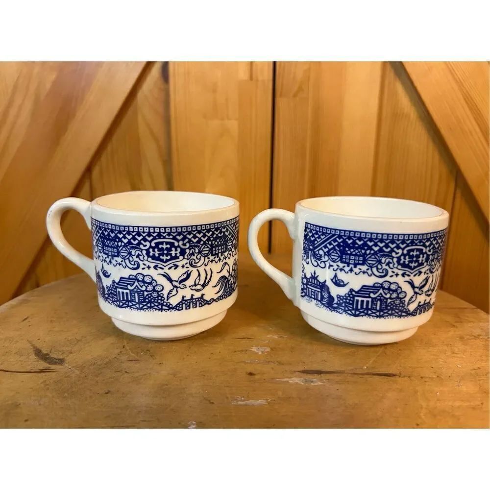 Set of 2 Vintage Blue Willow Coffee Tea Cups Mugs Made In USA 2 3/4" (0142)